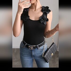 New Chic Sleeveless Ribbed Knit Top with Floral Appliqué - Stretchy  Comfortable